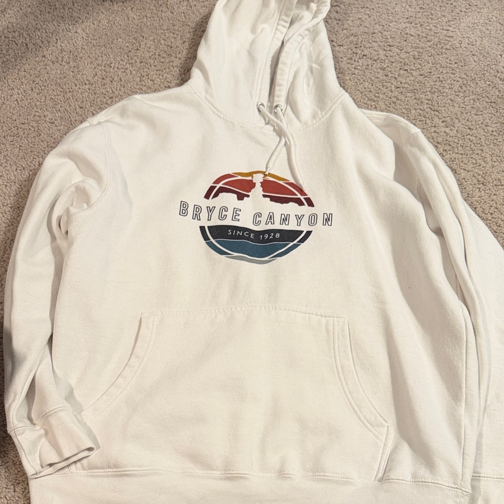 Bryce Canyon Graphic Hoodie